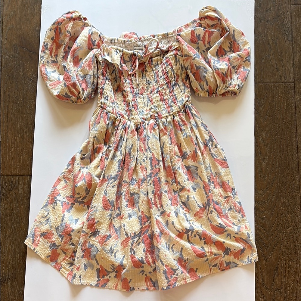 Abercrombie & Fitch Floral Midi with Puff Sleeves Size Medium